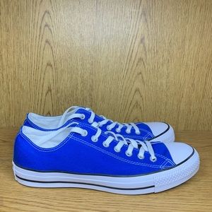 Blue converse